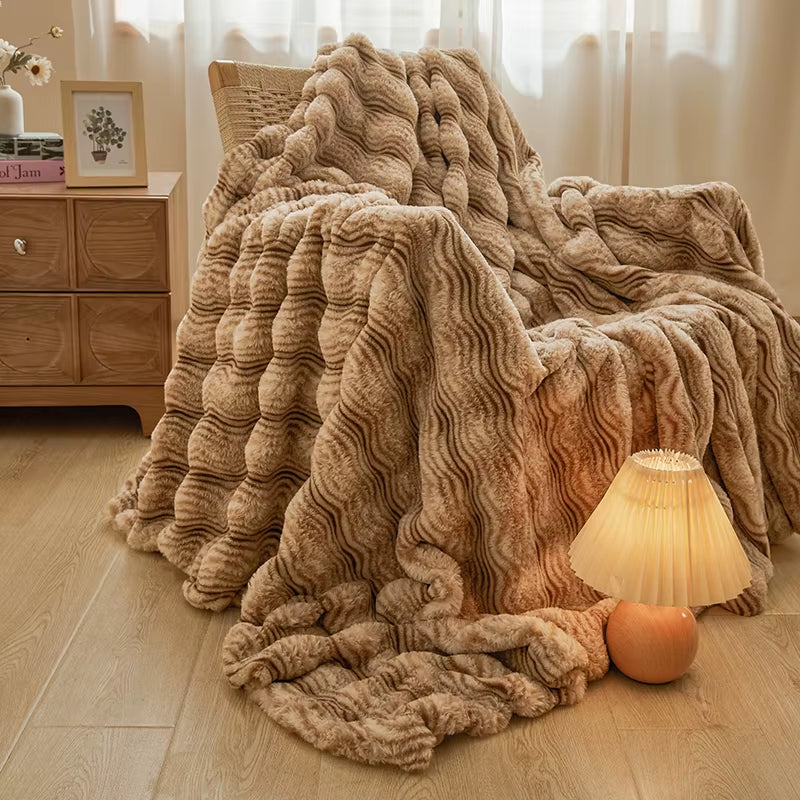 Luxury Faux Rabbit Fur Blanket – Thickened Soft Throw for Winter Warmth, Sofa & Bed Naps