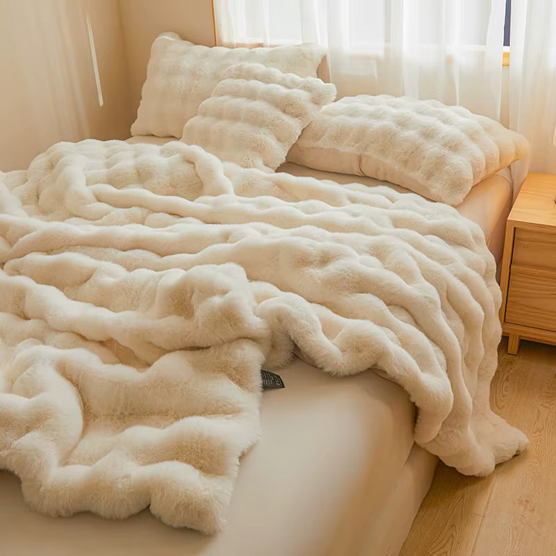 Luxury Faux Rabbit Fur Blanket – Thickened Soft Throw for Winter Warmth, Sofa & Bed Naps