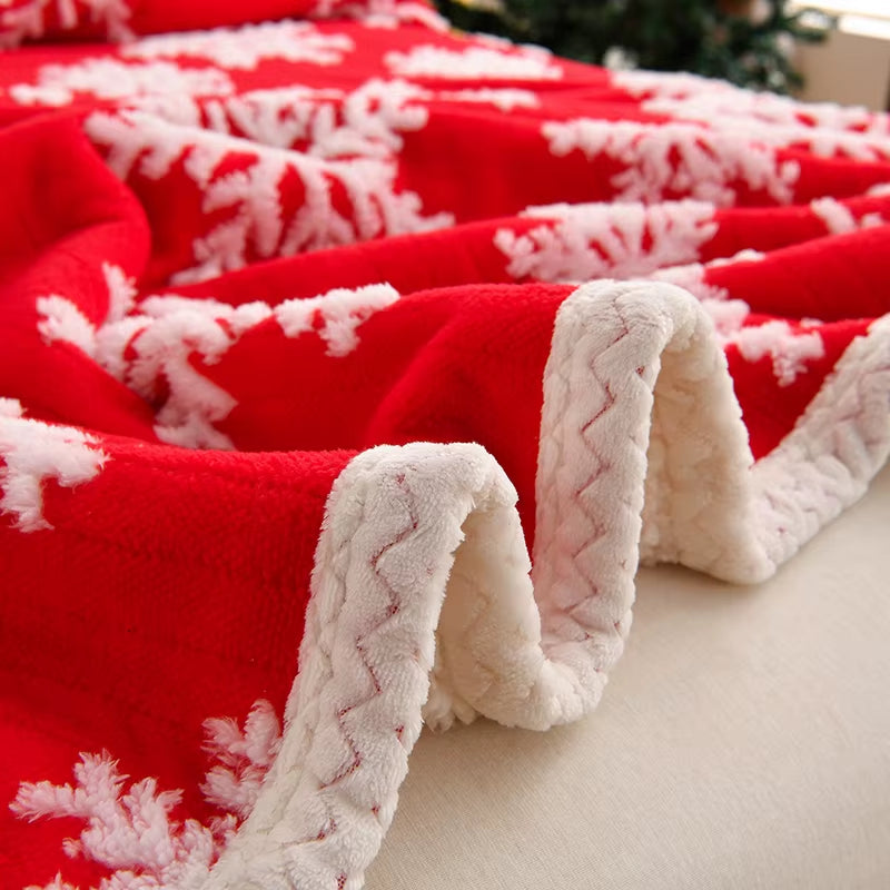 Double-Layer Christmas Blanket – Soft Snowflake Fleece Throw for Sofa, Bed & Seasonal Comfort