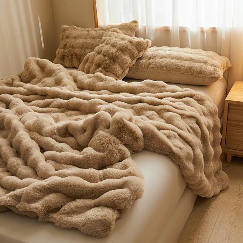 Luxury Faux Rabbit Fur Blanket – Thickened Soft Throw for Winter Warmth, Sofa & Bed Naps